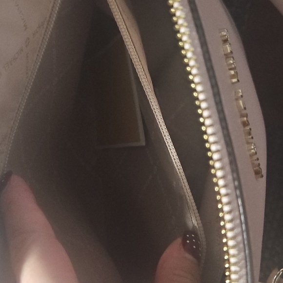 Michael Kors Soft Pink Satchel - Picture 4 of 5